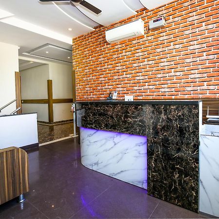 Hotel Woodcrest Zirakpur - Best Family Hotel By - A Unit Of Sidham Group Exterior foto